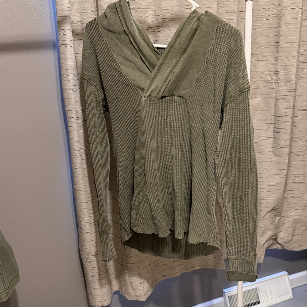 BKE Sage Waffle Knit Pullover